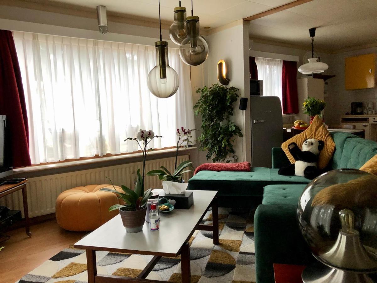 Retro Relax Resort Midden In Het Bos Op De Veluwe In Putten Esterno foto
